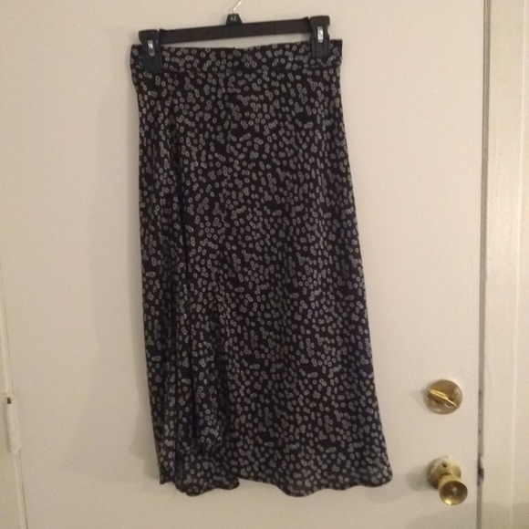 SHEIN Dresses & Skirts - SHEIN Skirt